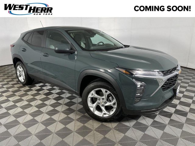 2025 Chevrolet Trax LS