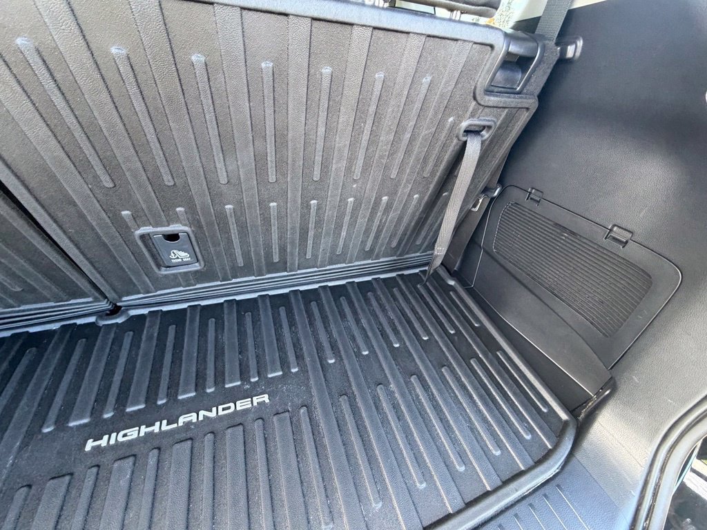 Used 2023 Black Toyota XLE image 43