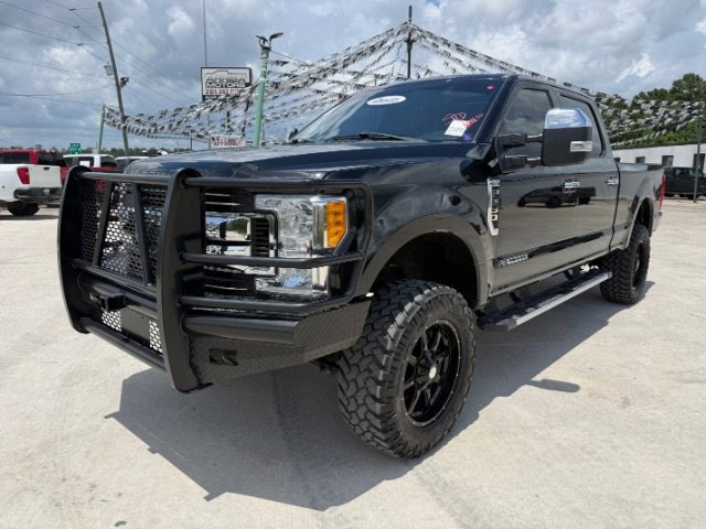 2018 Ford F-250 XLT 4x4 Crew Cab 6-3/4' Box's photo