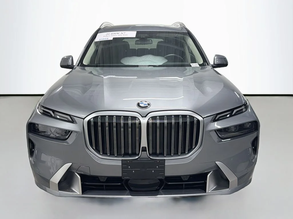 Used 2026 Gray BMW xDrive40i image 6