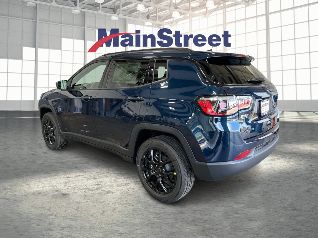 New 2026 Fathom Blue Pearl Coat Jeep Latitude image 3