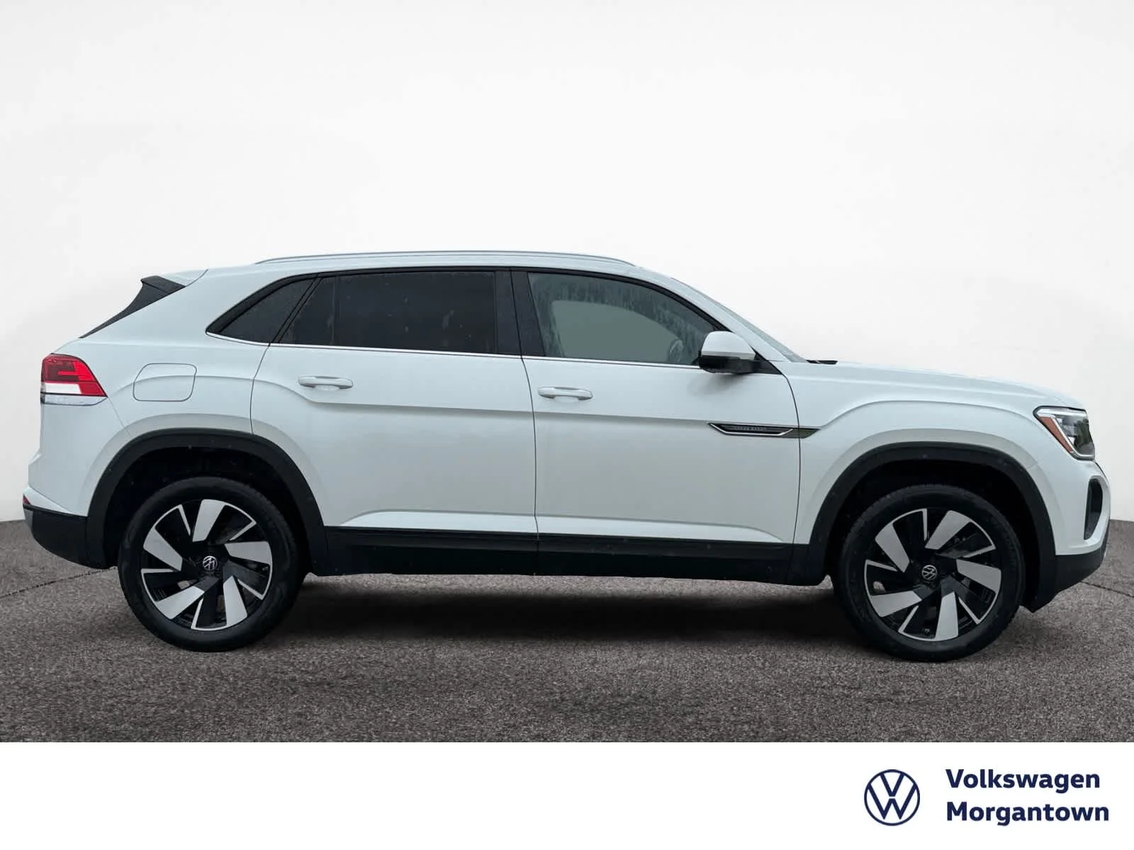 New 2026 Opal White Pearl Volkswagen 2.0T SE w/Technology image 4