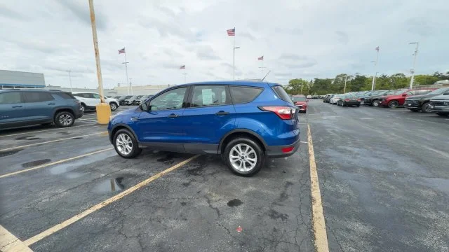 Used 2018 Blue Ford S image 5