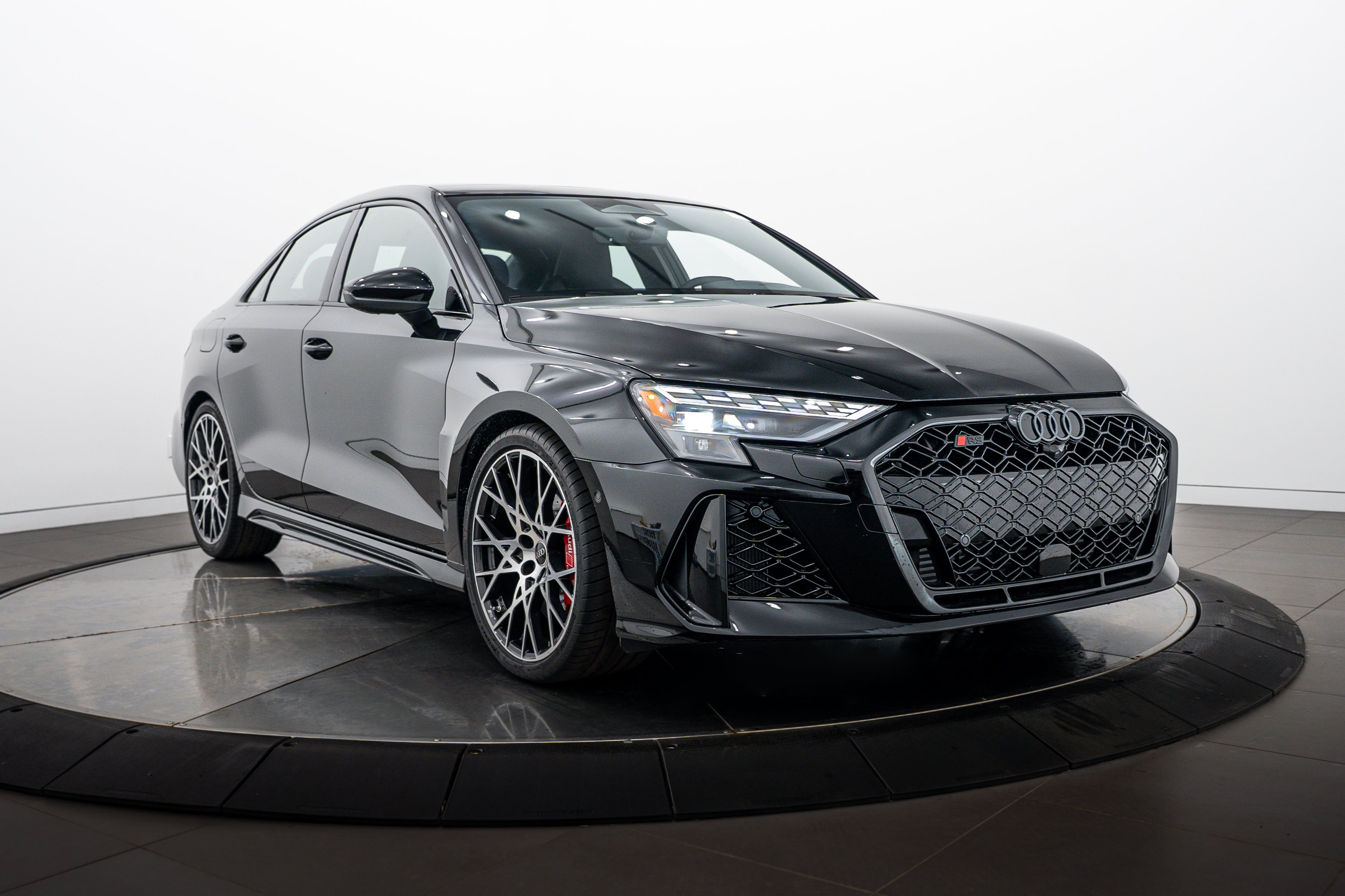 New 2026 Black Audi 2.5T image 2