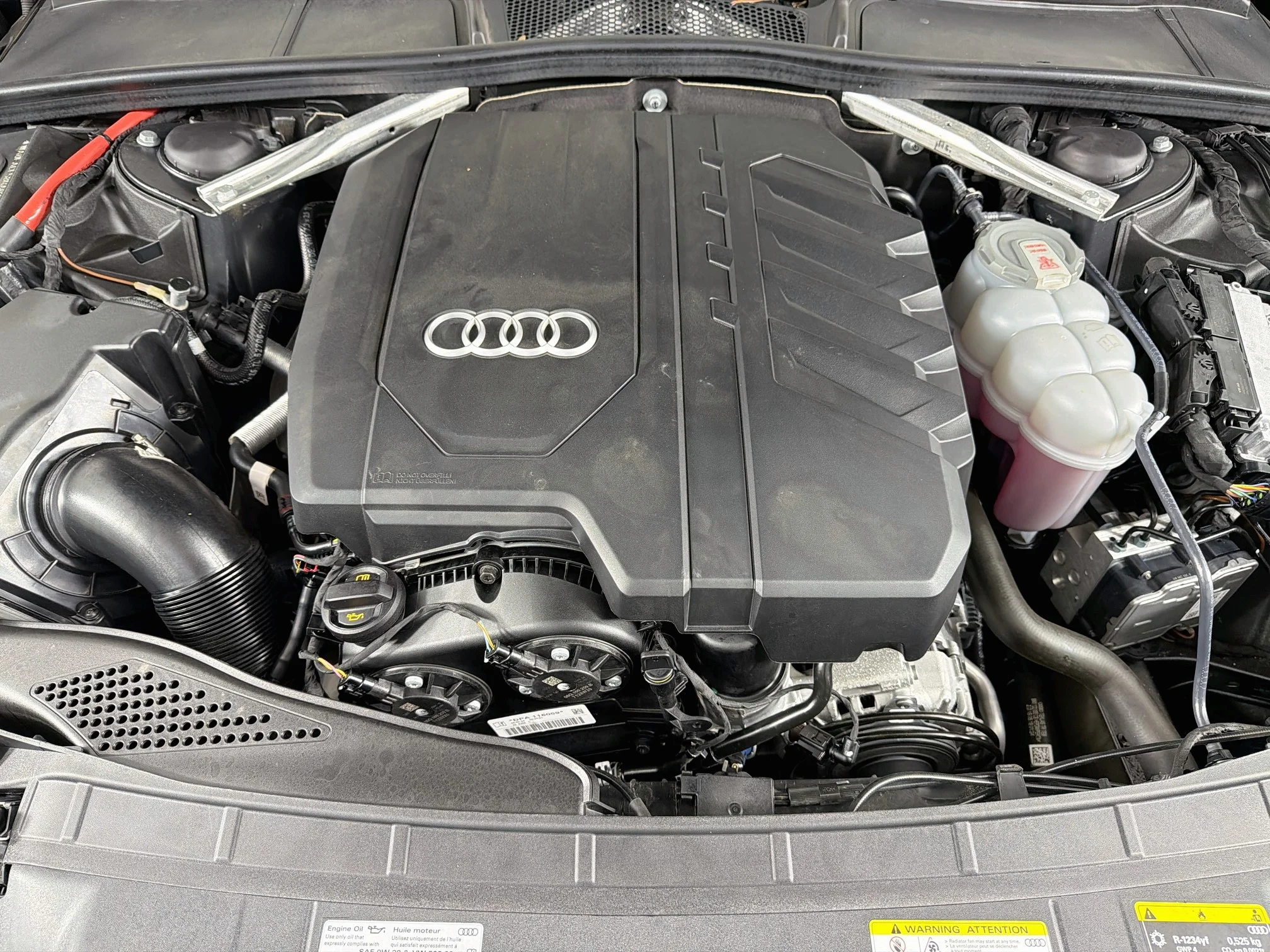 Used 2024 Daytona Gray Pearl Effect Audi S line Premium Plus image 32