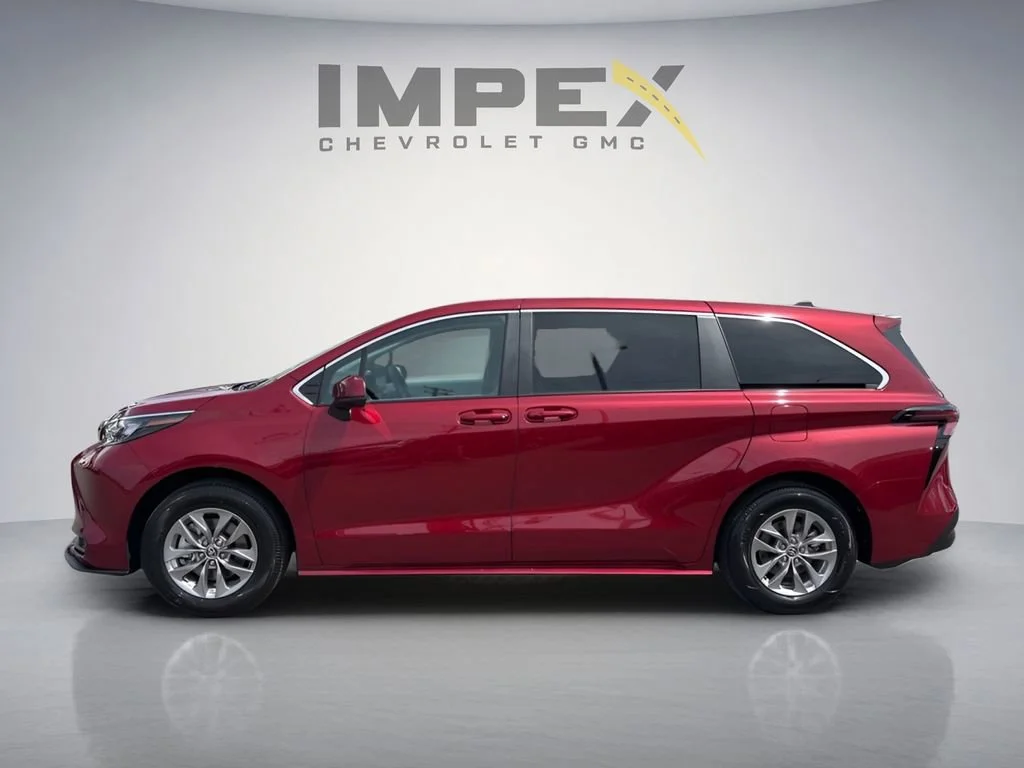 Used 2025 Ruby Flare Pearl Toyota LE image 2