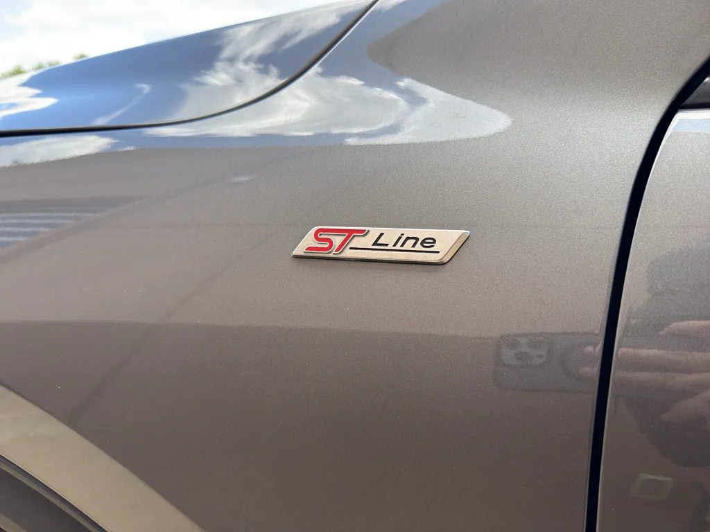 Used 2025 Carbonized Gray Metallic Ford ST-Line image 28