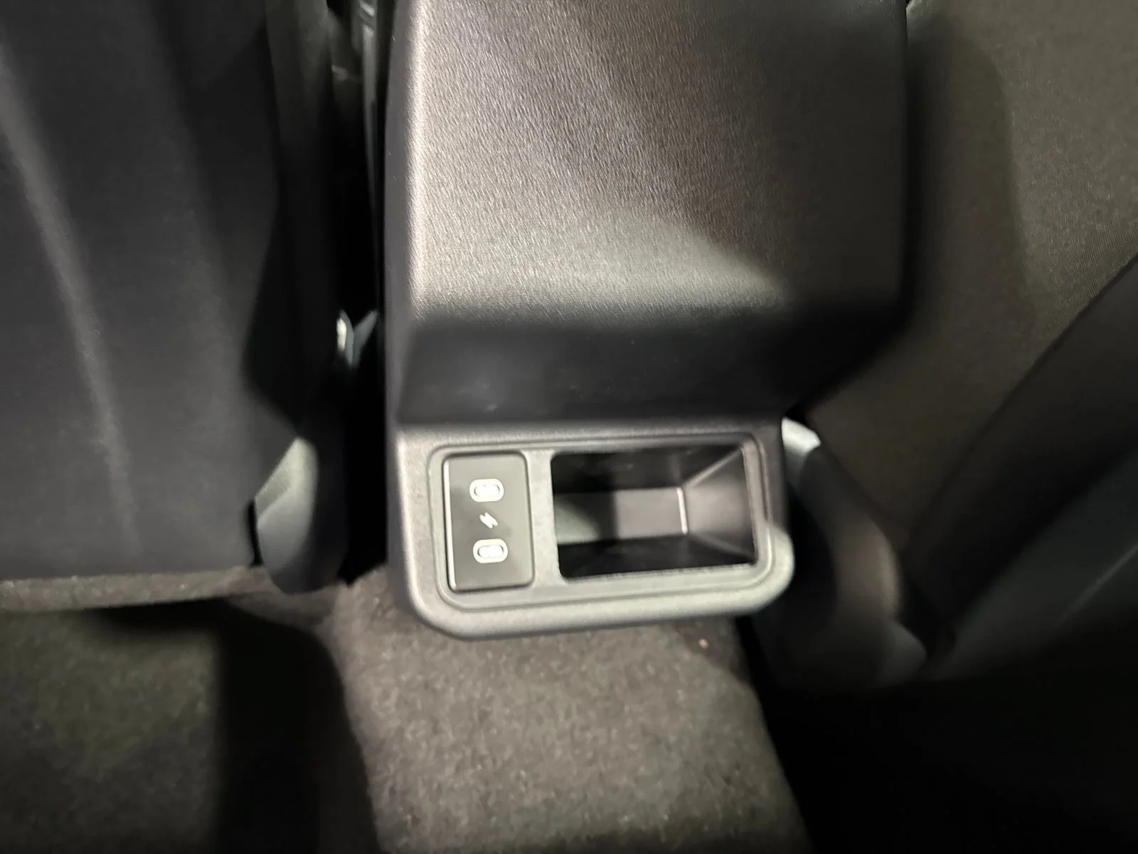 Certified Used 2026 Snow White Pearl Kia LX image 18