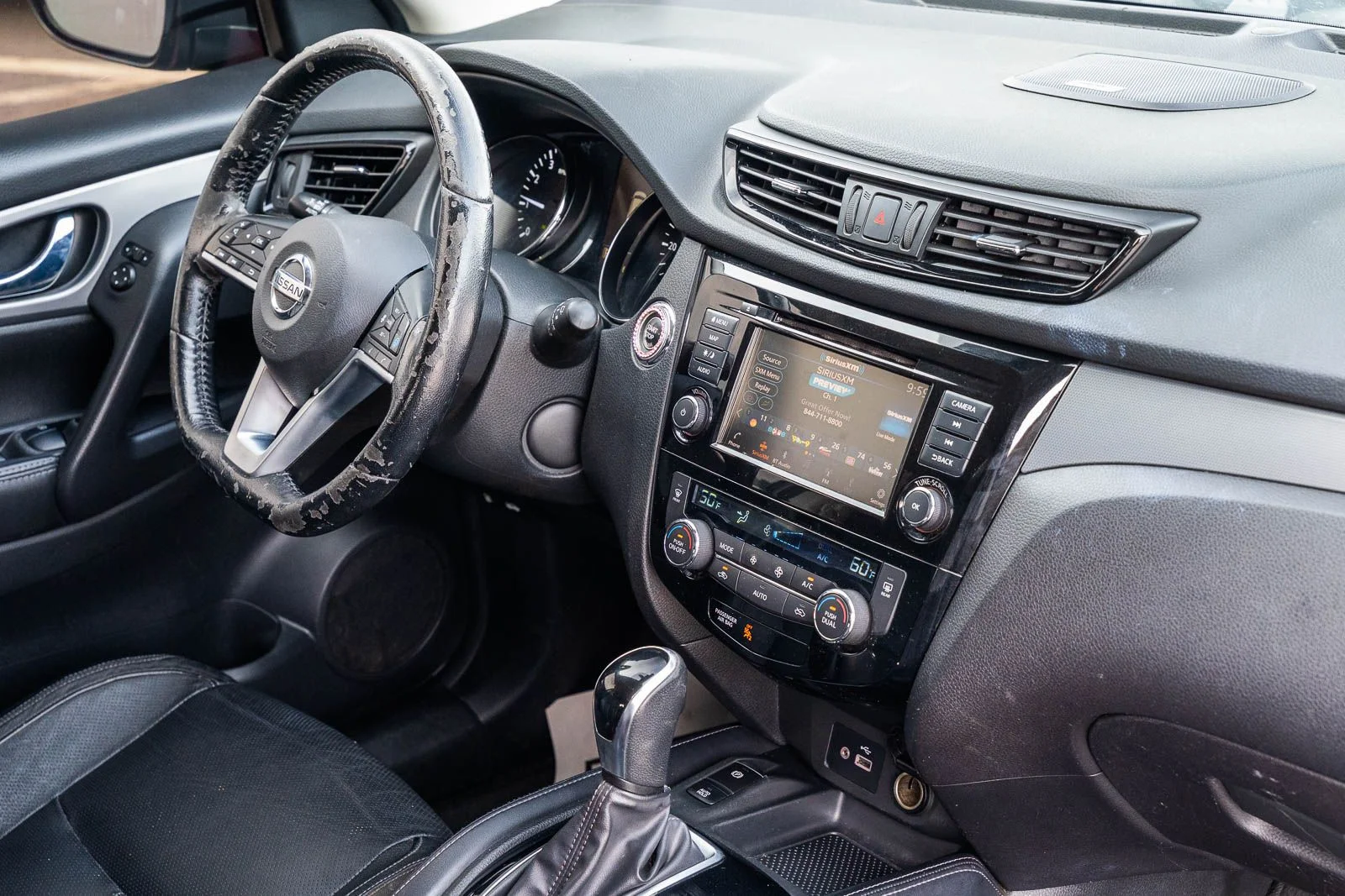 Used 2020 Black Nissan SL image 11