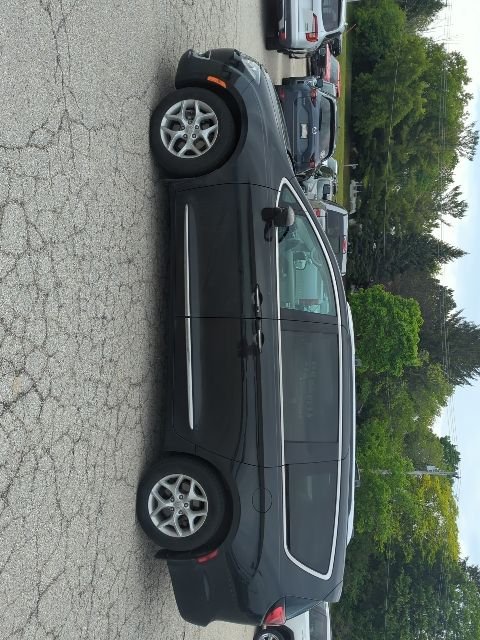 Used 2017 Brilliant Black Crystal Pearlcoat Chrysler Touring L Plus image 2