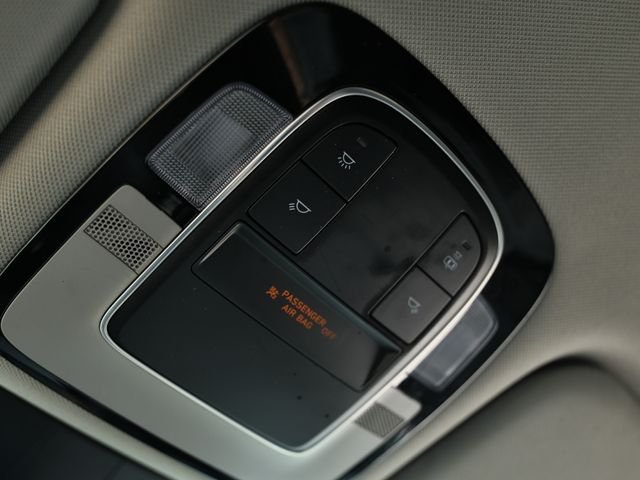 Used 2023 Twilight Black Hyundai SE image 40