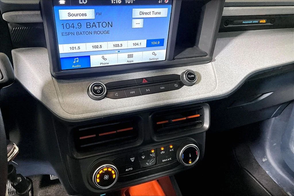 Used 2024 Oxford White Ford XLT image 24