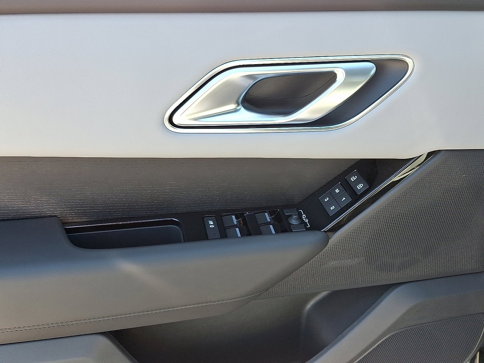 2026 Land Rover Range Rover Velar Autobiography - Photo 12
