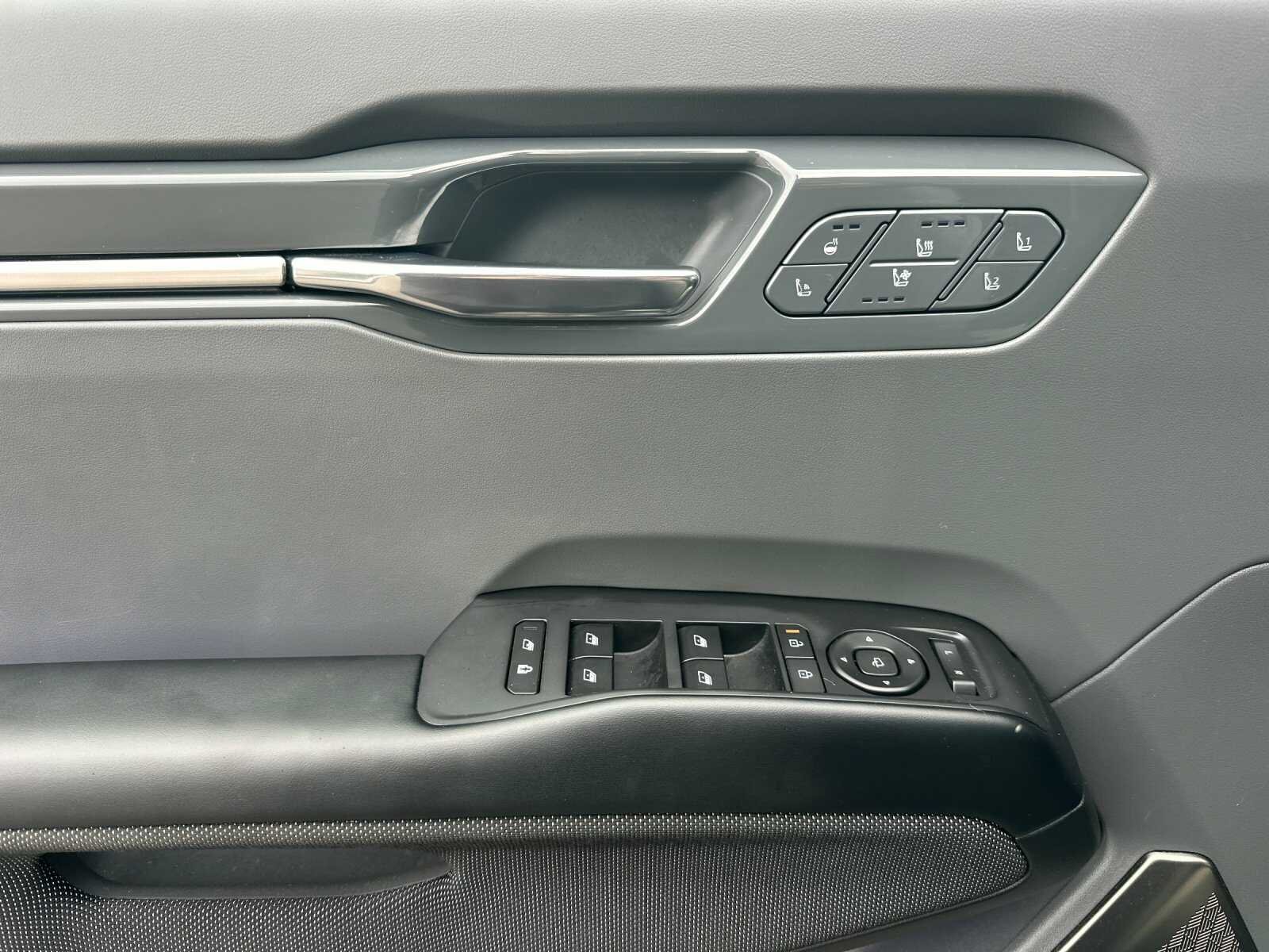 Used 2024 Pebble Kia GT-Line 4D Sport Utility image 11