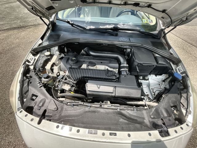Certified Used 2013 White Volvo T5 image 19