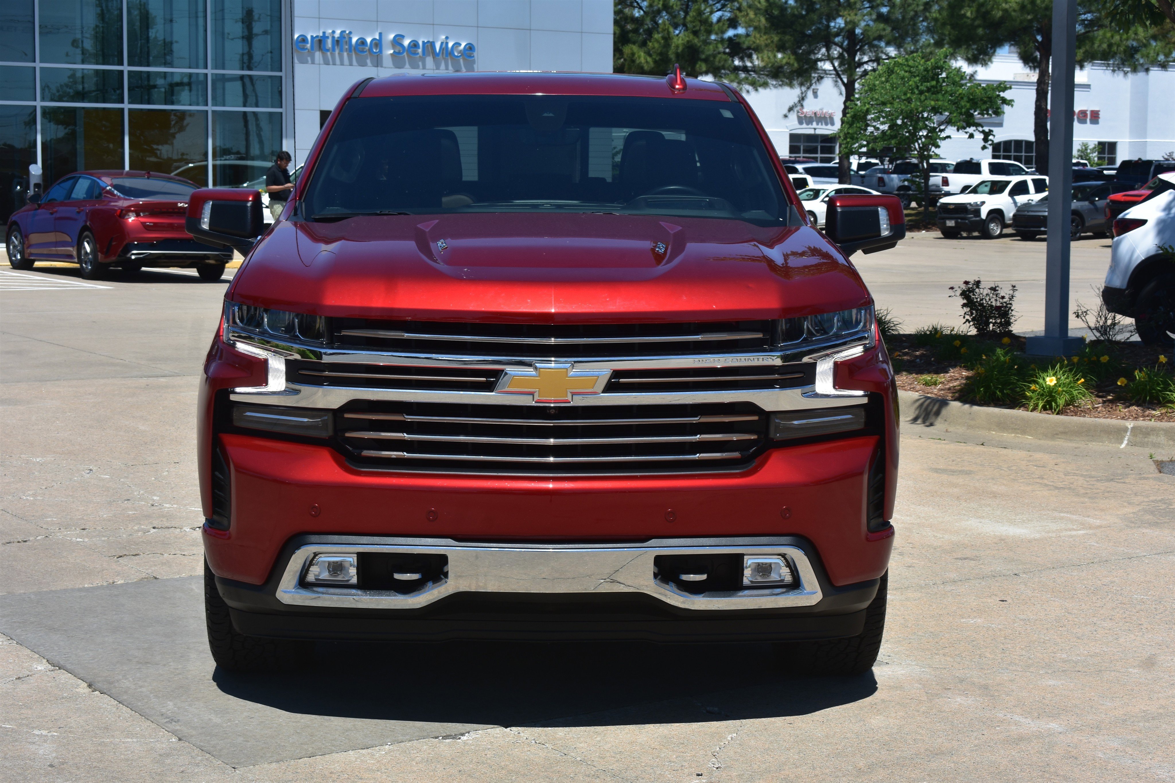 Used 2021 Chevrolet Silverado 1500 High Country with VIN 1GCUYHEL3MZ276296 for sale in Little Rock