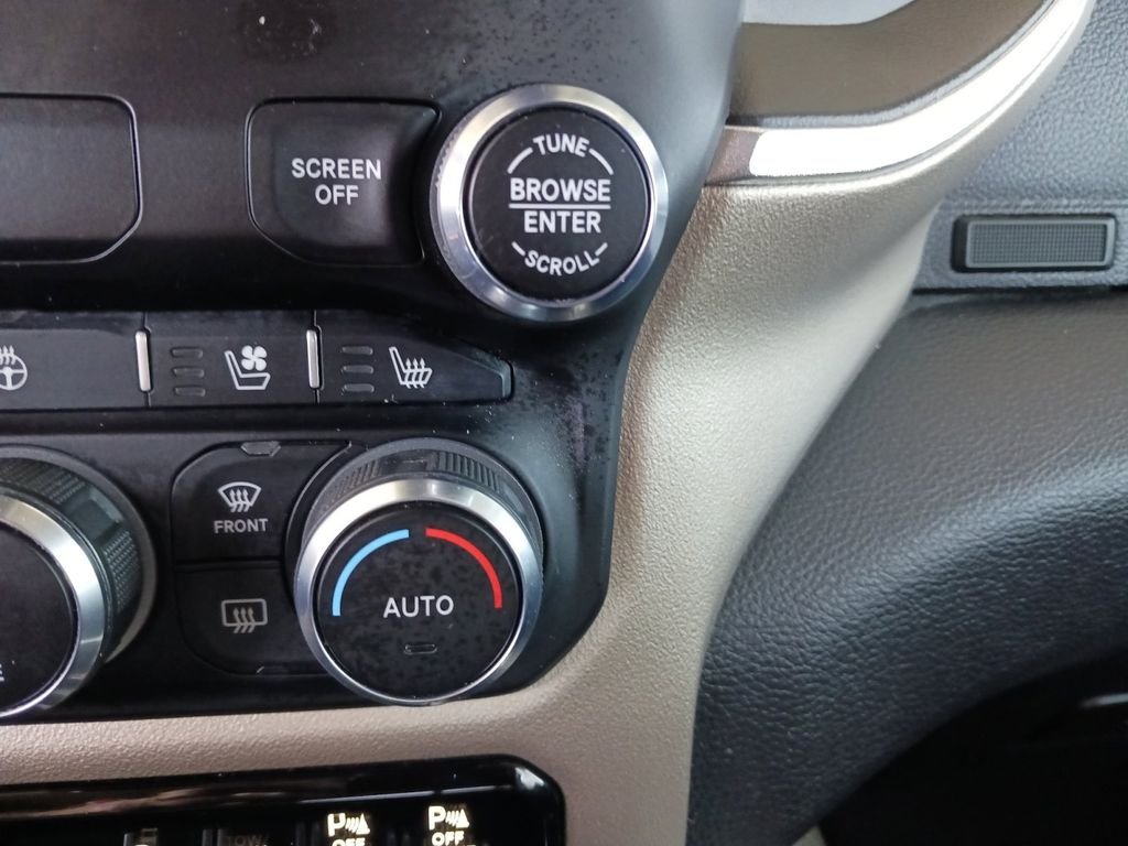 Used 2021 Black Ram Laramie image 26