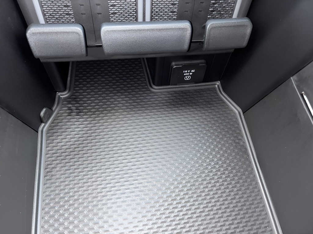 New 2026 Ceramic Gray Clear-Coat Exterior Paint RAM Laramie image 35