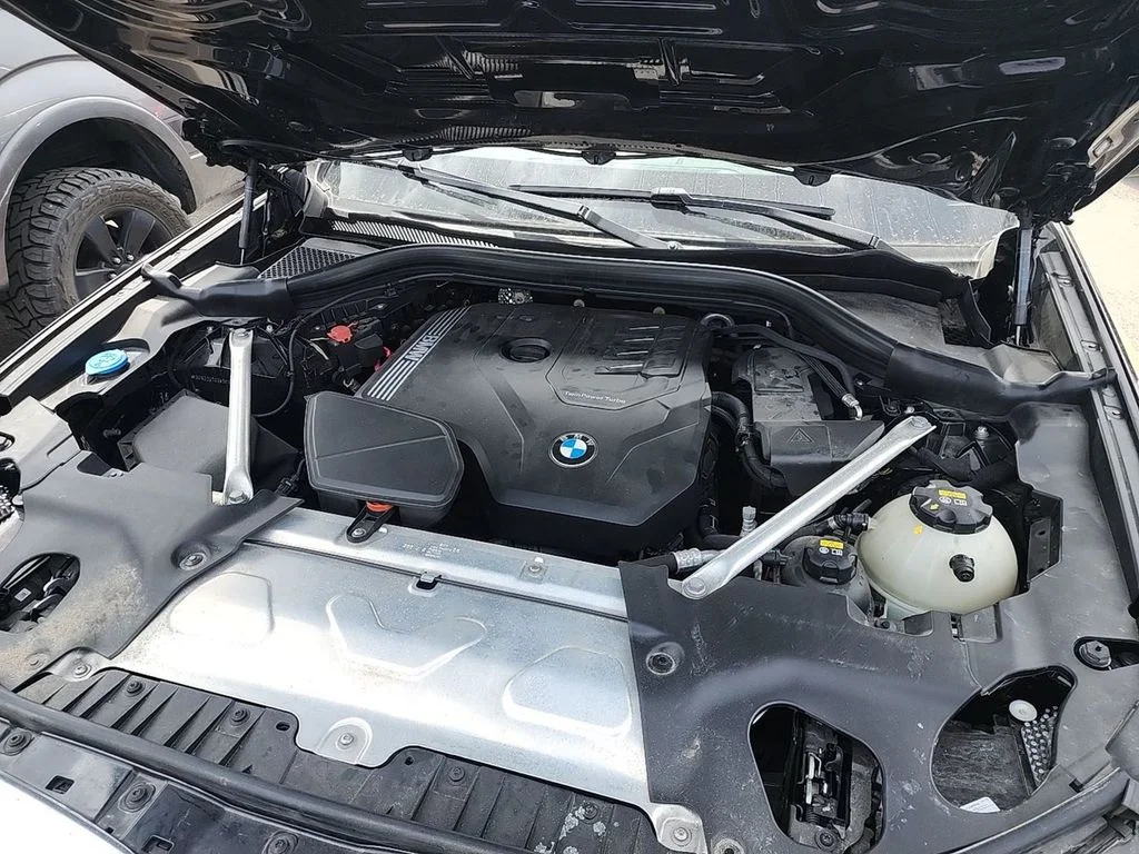 Used 2022 Black BMW xDrive30i image 14