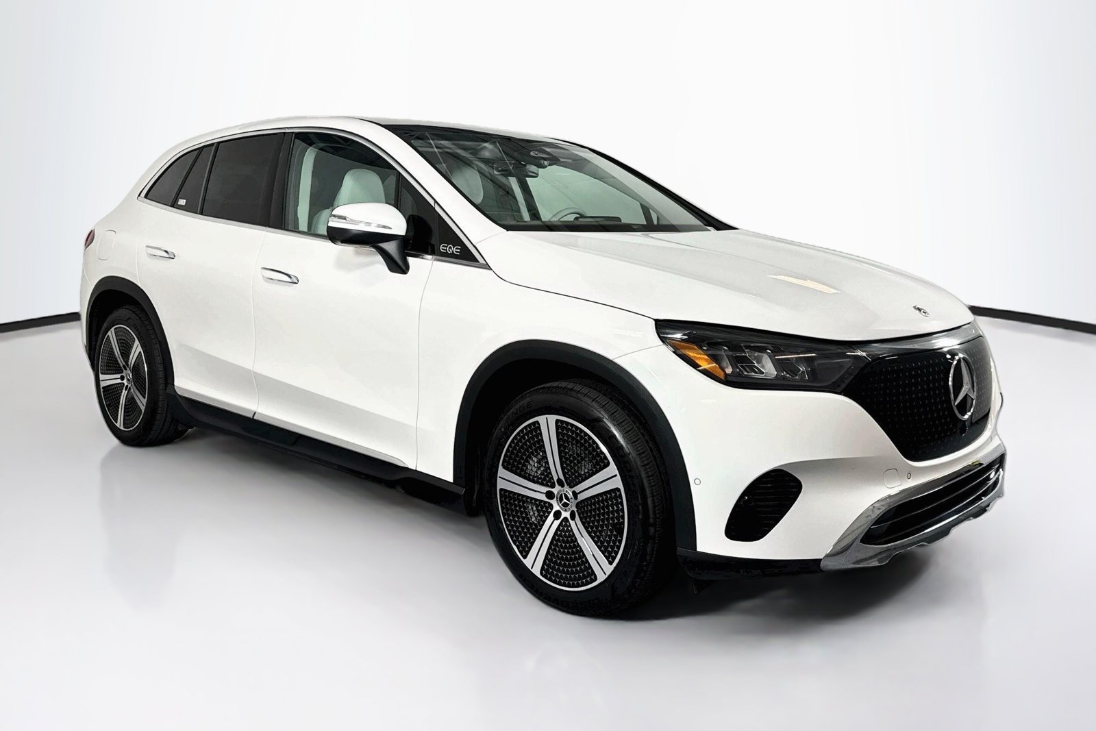 Certified Used 2023 Polar White Mercedes-Benz EQE 350 image 3