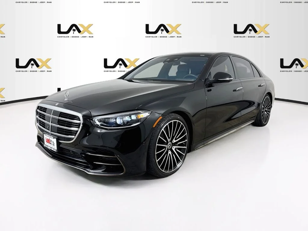 Used 2023 Black Mercedes-Benz S 580 image 3