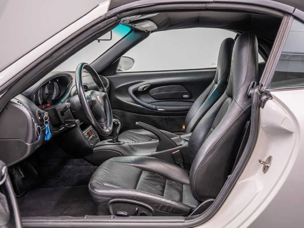Used 2003 Carrara White Porsche Carrera image 5