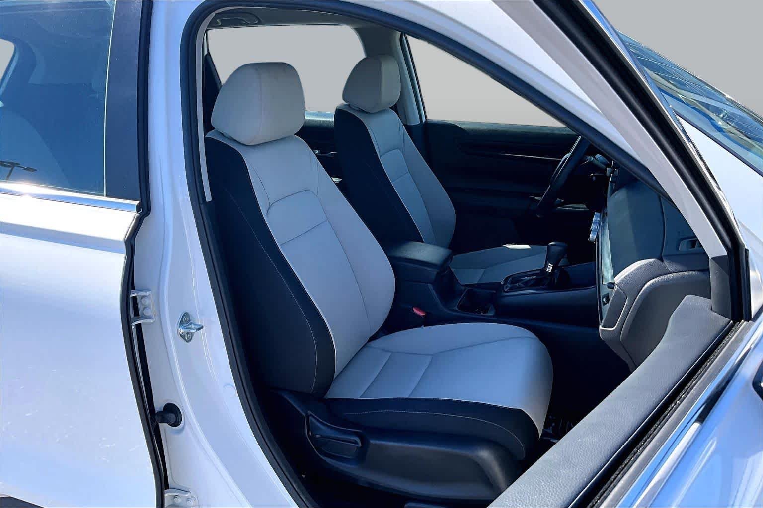 Certified Used 2024 Platinum White Pearl Honda 1.5T AWD LX image 9
