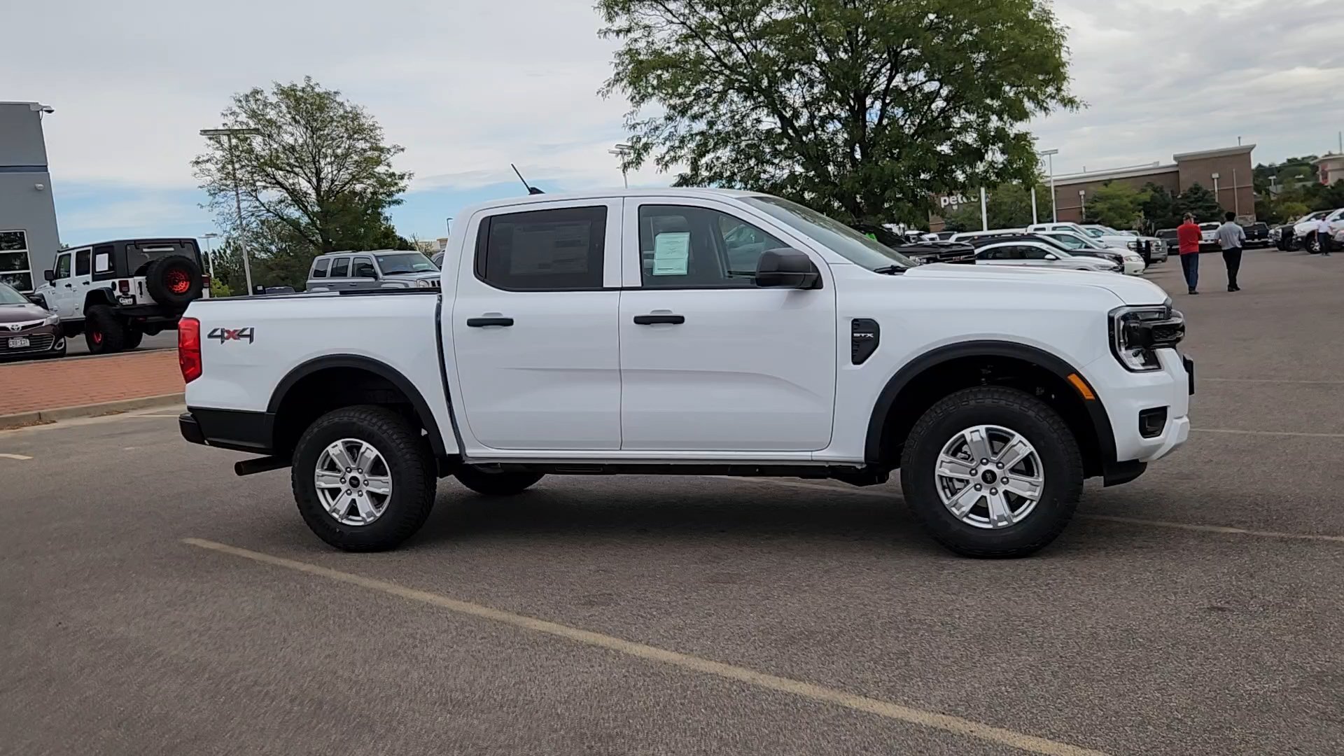 New 2026 Oxford White Ford XL image 10