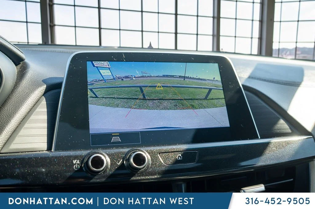 Used 2023 Blue Cadillac Premium Luxury image 10