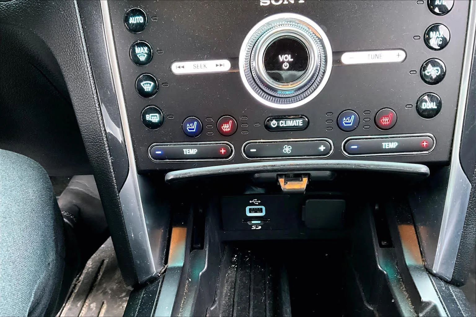 Used 2016 Absolute Black Ford Sport image 36