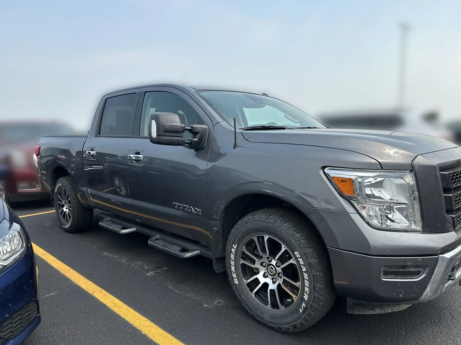 Used 2021 Gray Nissan SV image 2