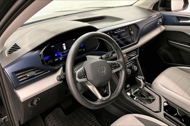 2023 Volkswagen Taos SE - Photo 16