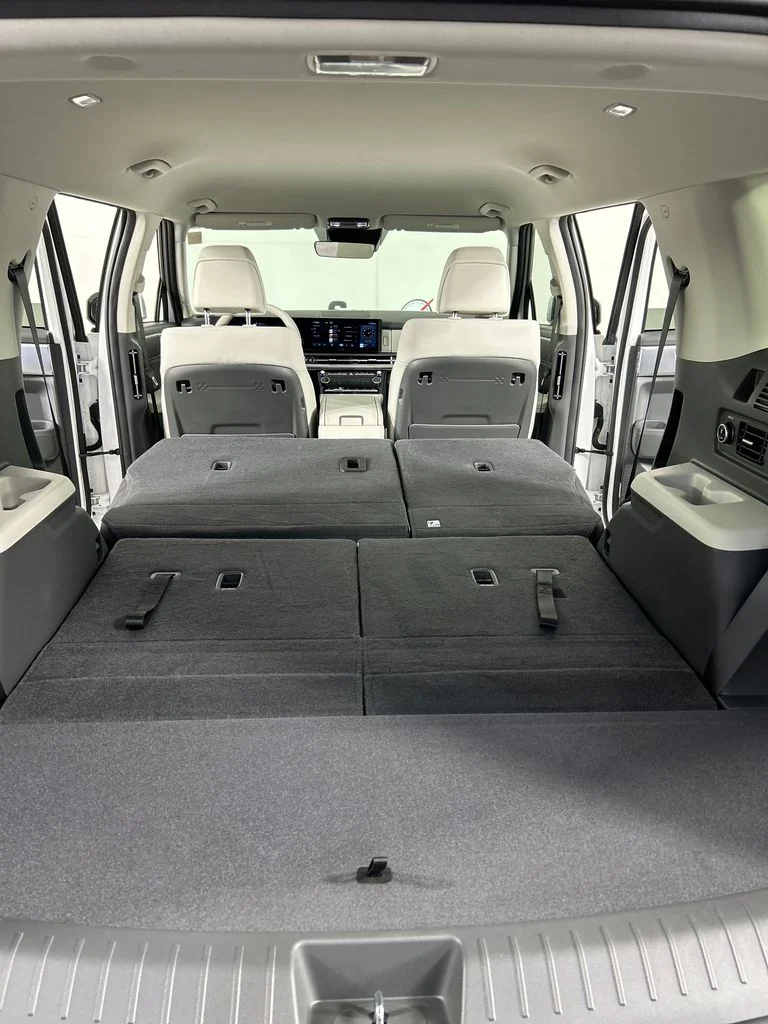 Used 2026 White Hyundai SEL image 23