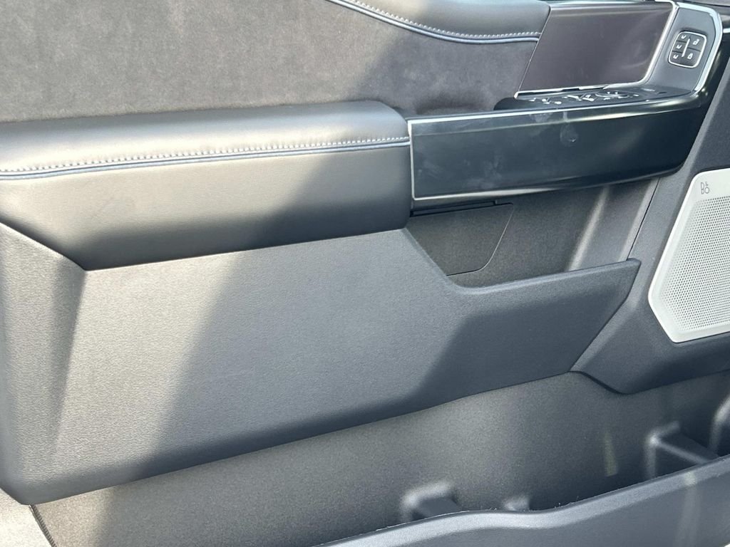 New 2026 Star White Metallic Tri-Coat Ford F-250® Platinum® image 19