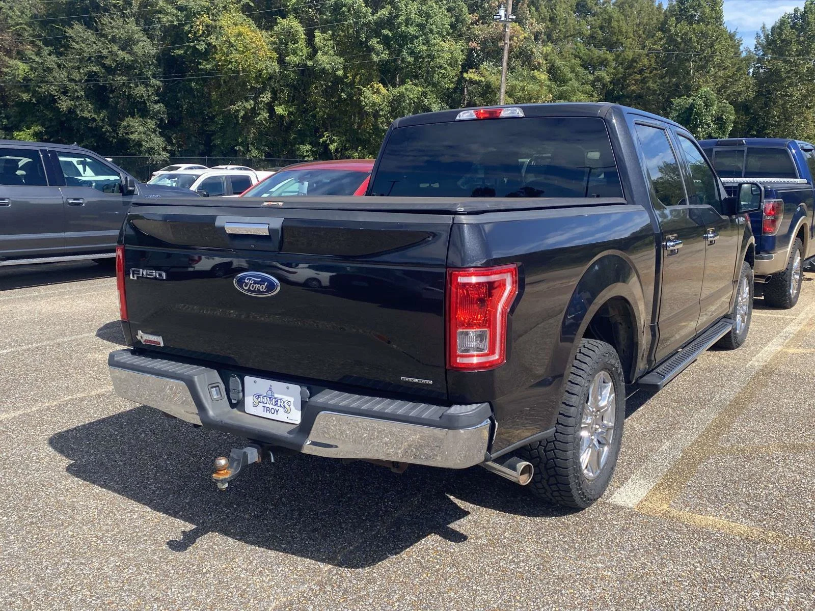 Used 2015 Black Ford XLT image 4