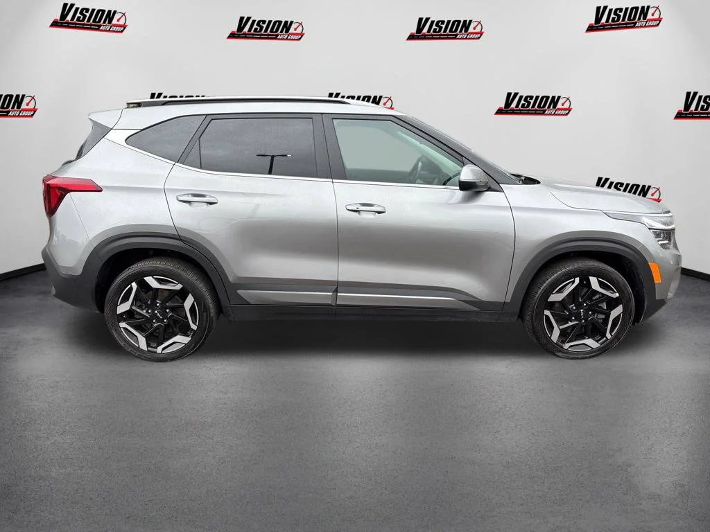 Used 2024 Gray Kia SX image 6
