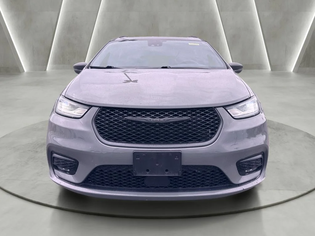 2C4RC3BG8NR135198