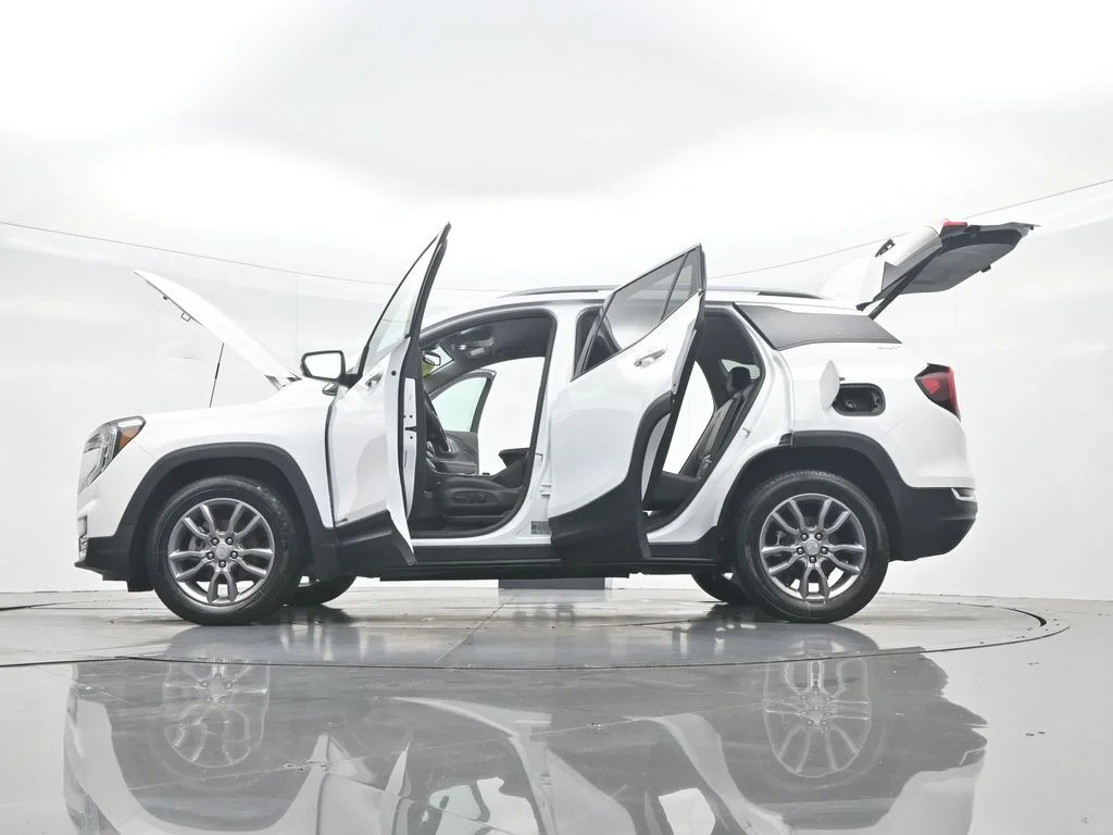 Certified Used 2024 Summit White GMC SLT image 46