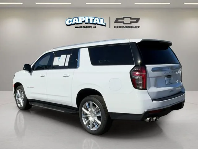Used 2024 Summit White Chevrolet High Country image 3