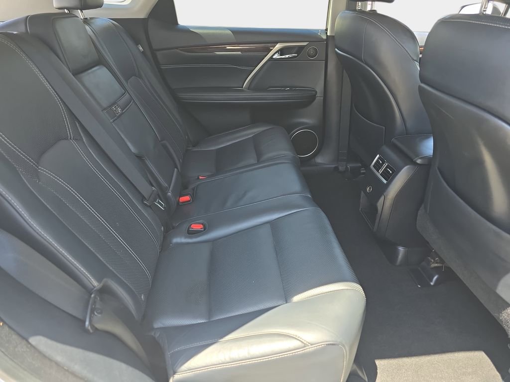 Used 2019 White Lexus 450h image 13
