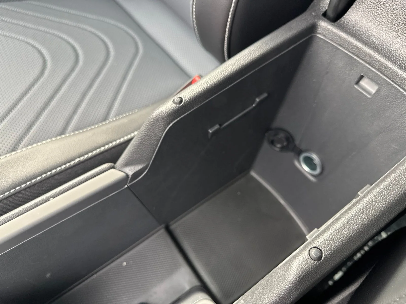New 2026 Gray Volkswagen 2.0T SE R-Line Black image 68