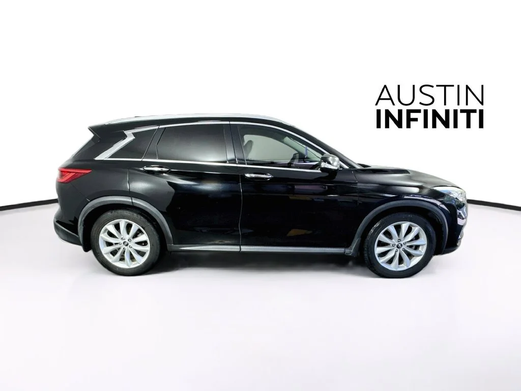 Used 2019 Black INFINITI ESSENTIAL image 9