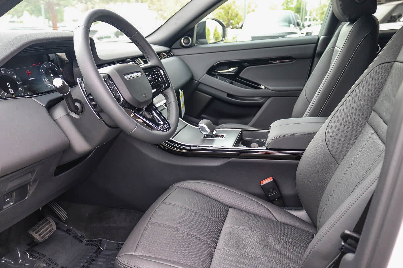 New 2026 Fuji White Land Rover Core S image 18