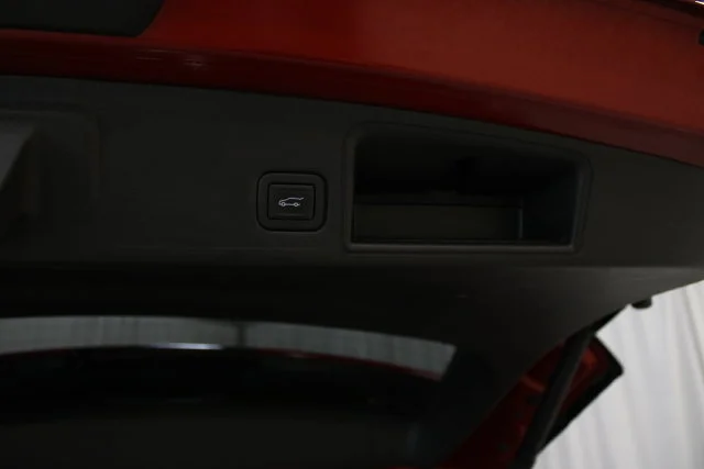 Used 2024 Red GMC Denali image 35