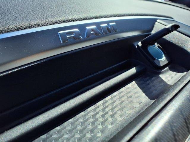 New 2026 Diamond Black Crystal Pearl-Coat Exterior Paint RAM LONE STAR image 24