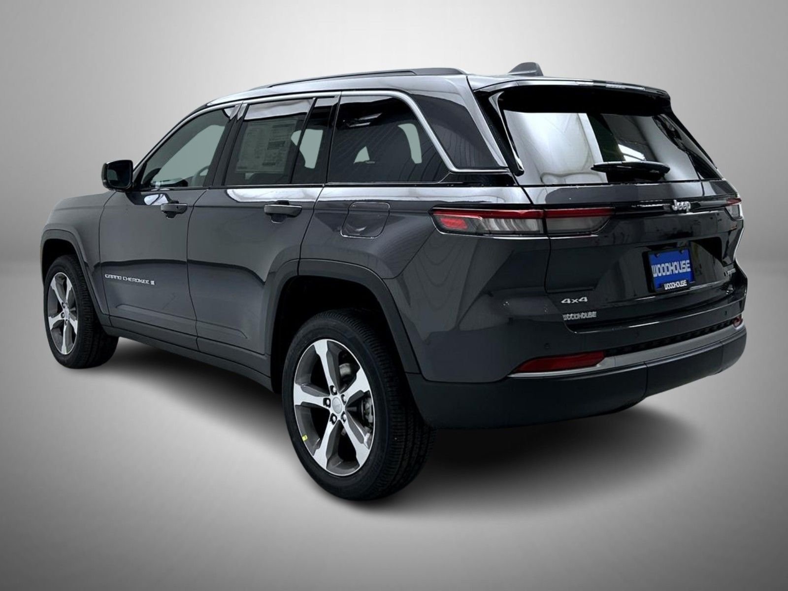 New 2026 Baltic Gray Metallic Clear-Coat Exterior Paint Jeep Limited image 7