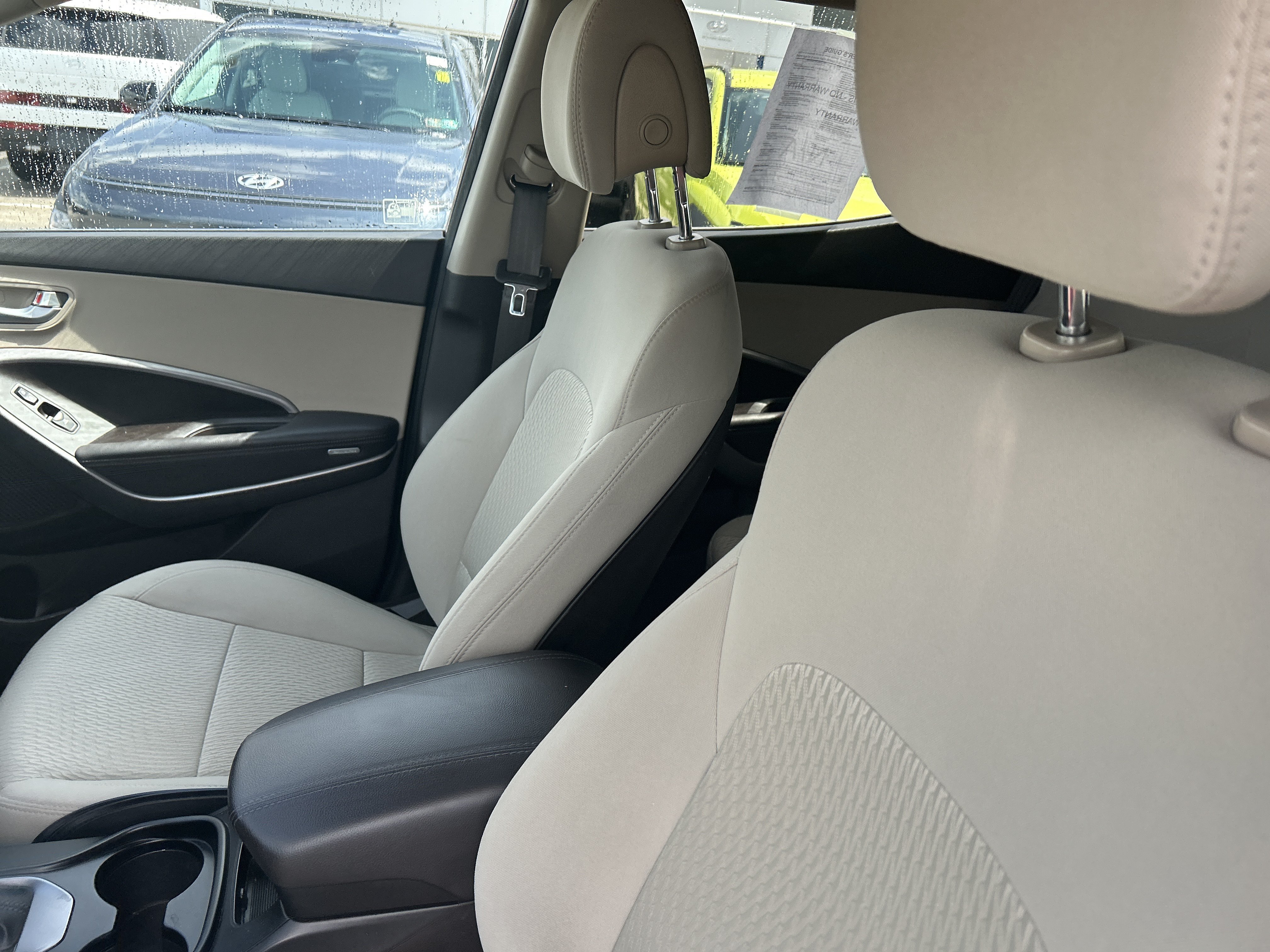 Used 2015 Serrano Red Hyundai Base image 10