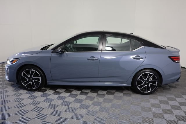 Used 2024 Gray Nissan SR image 4
