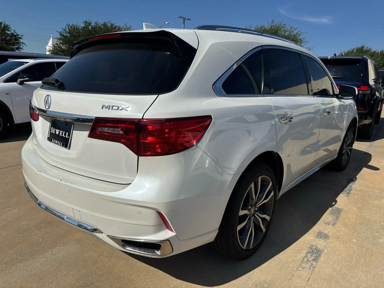 Used 2020 Platinum White Pearl Acura w/Advance Pkg image 5