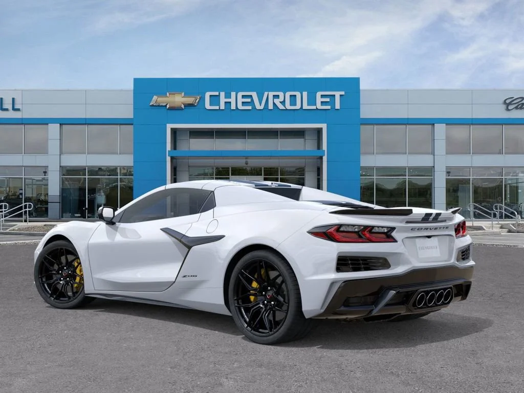 Used 2025 Arctic White Chevrolet 1LZ image 3